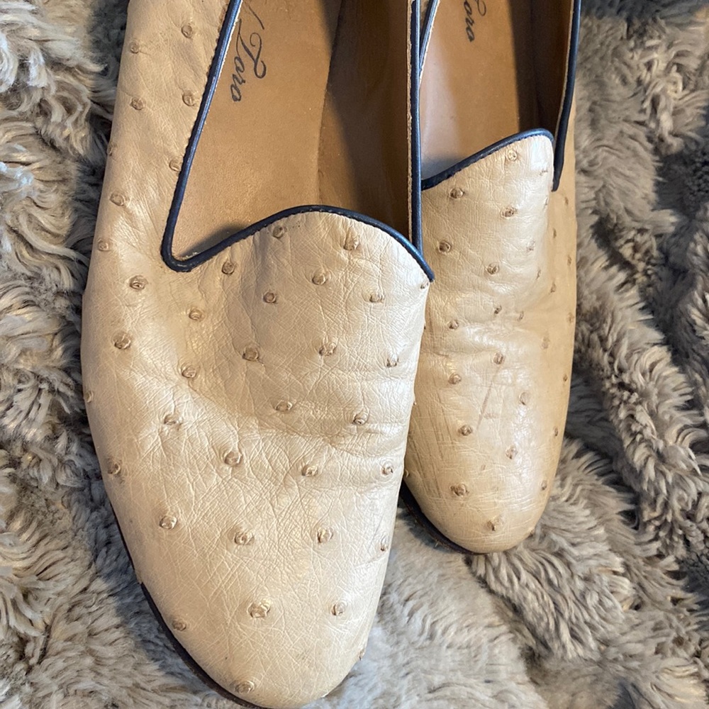 Del Toro base flats. Size 8.5. Made in Italy.